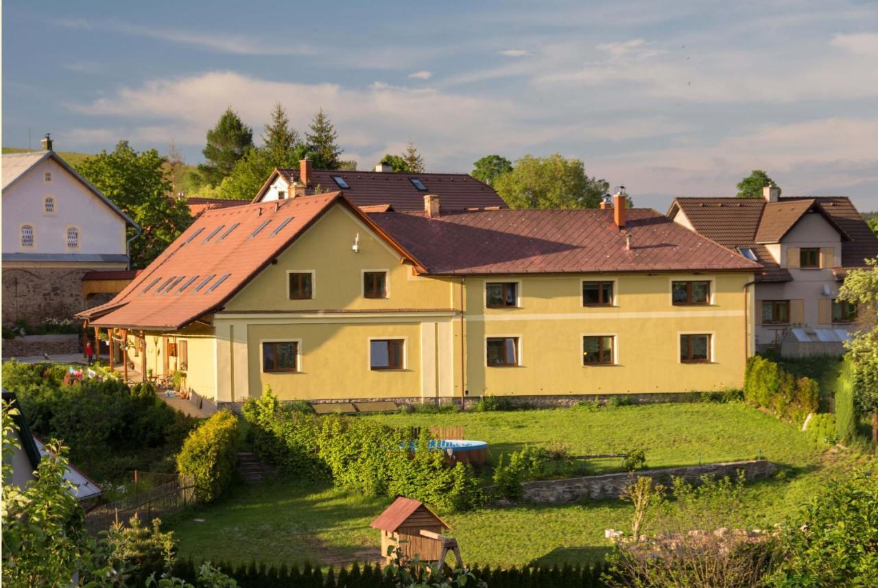 Penzion Konvalinka Jimramovske Pavlovice Экстерьер фото